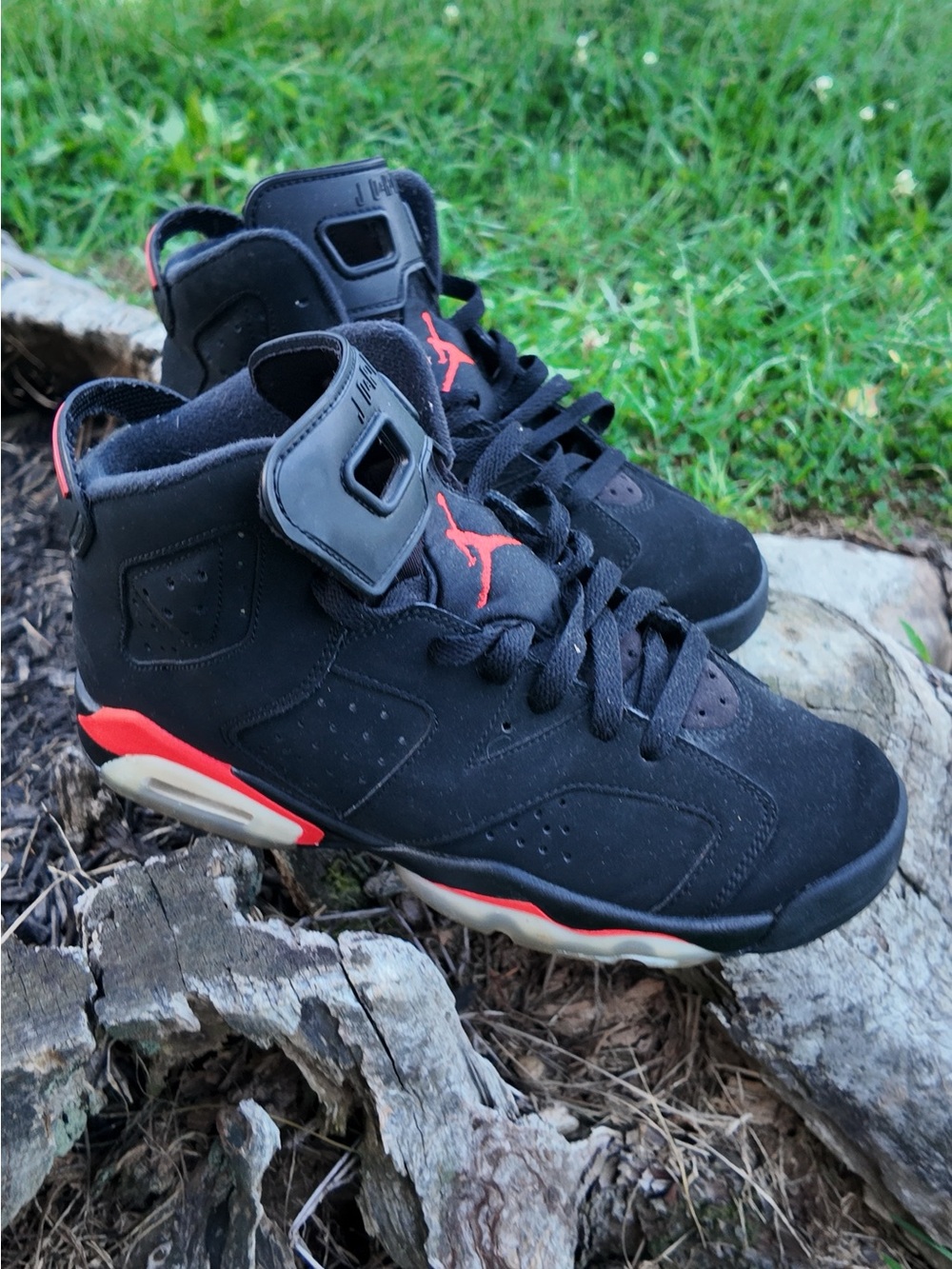 Jordan Black/Red High-Top Basketball Sneakers